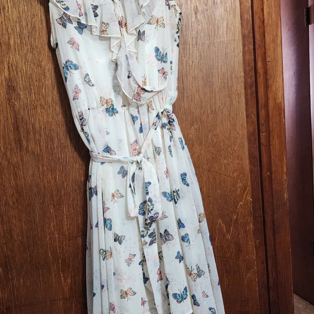 Dress - Picture 4 of 5
